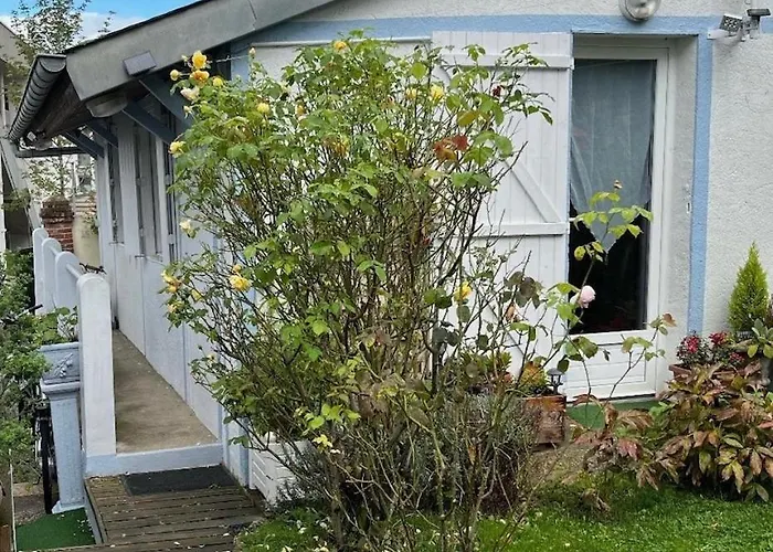 Lalyne- Maison De Charme A Sur *